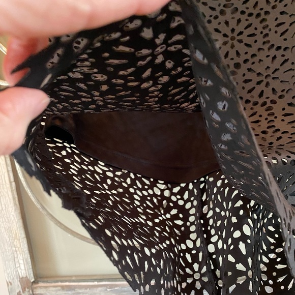 NWT-Gianni Bini Black, Cut Out skirt, XS - Picture 2 of 8